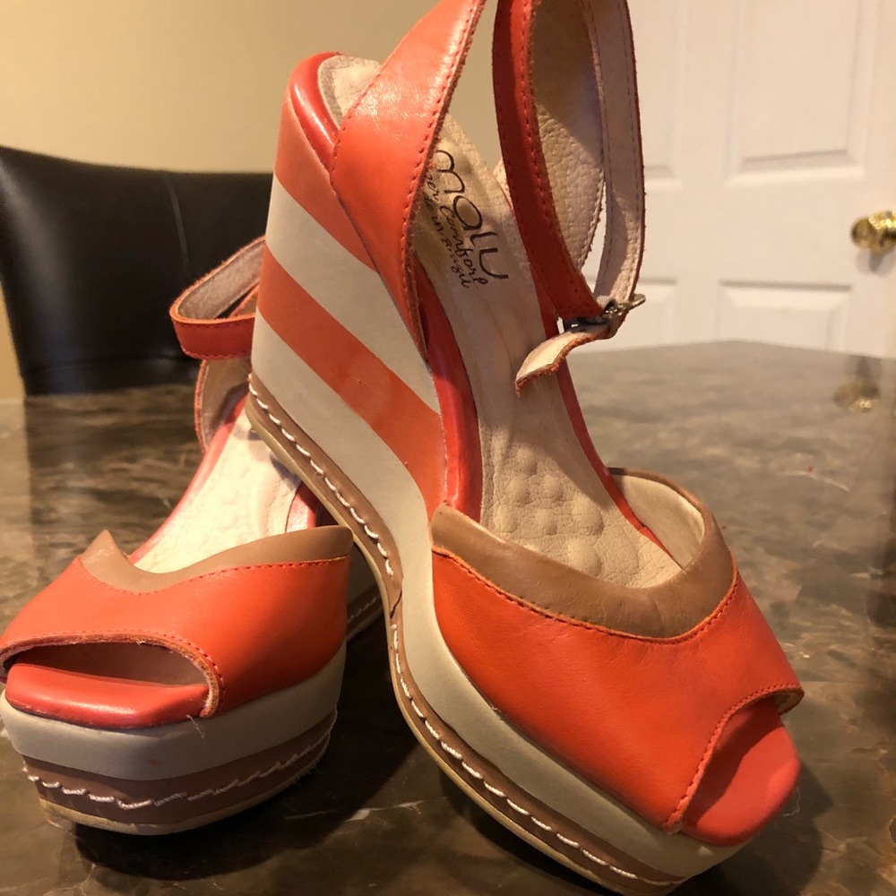 Very cute heels.
